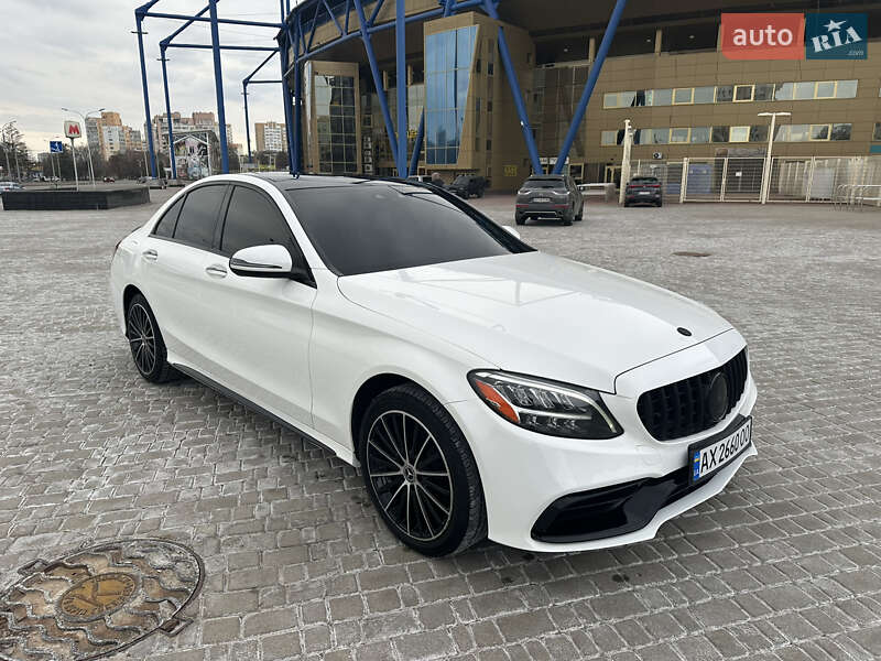 Mercedes-benz C-class (2020)