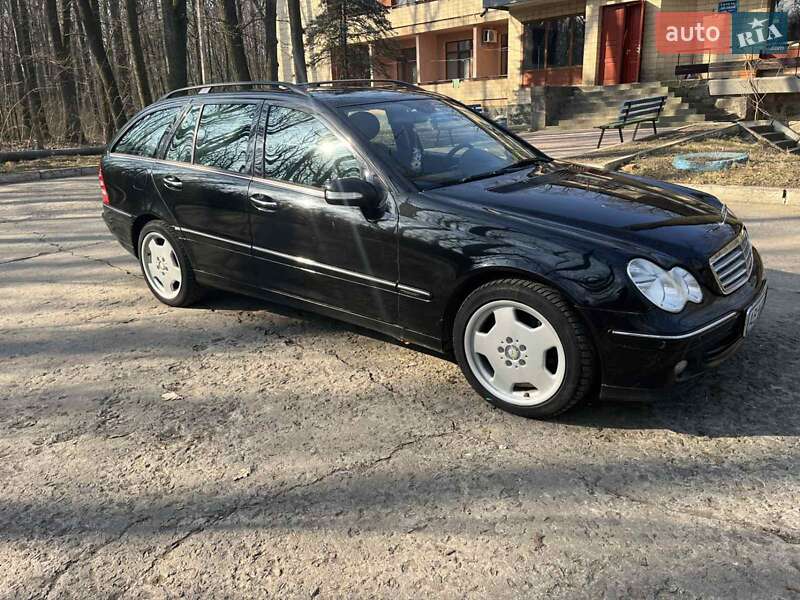 Mercedes-benz C-class (2005)