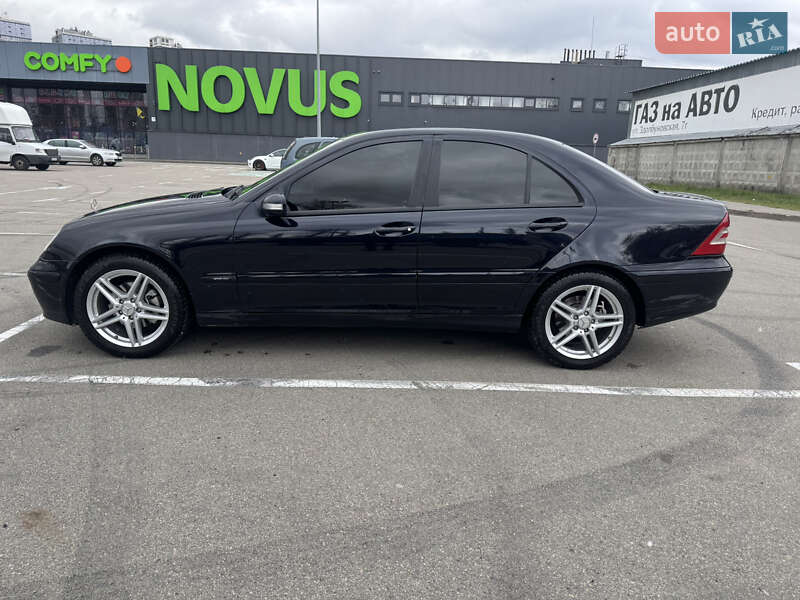 Mercedes-benz C-class (2006)