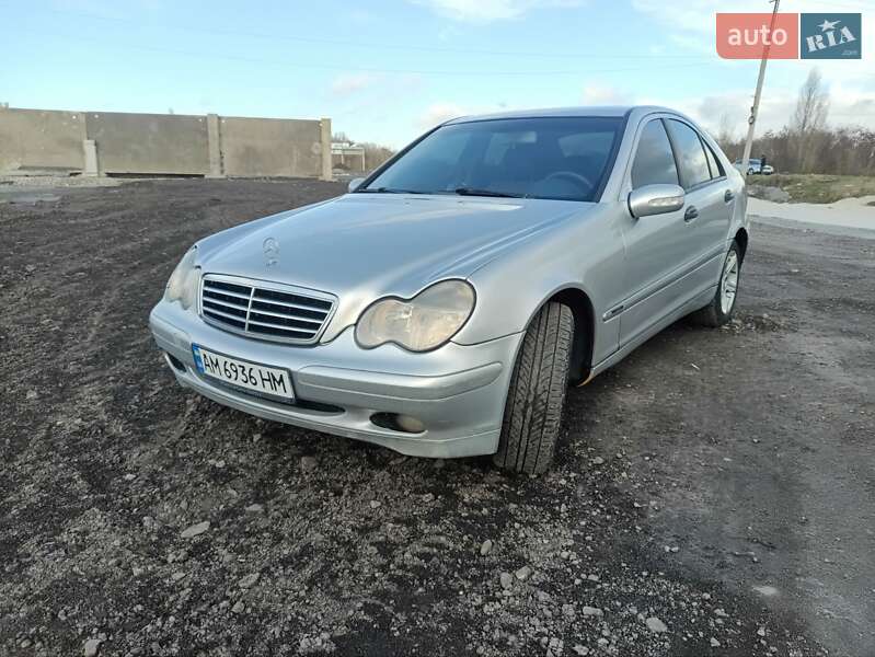 Mercedes-benz C-class (2000)