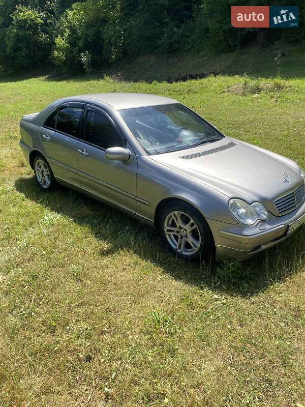 Mercedes-benz C-class (2002)