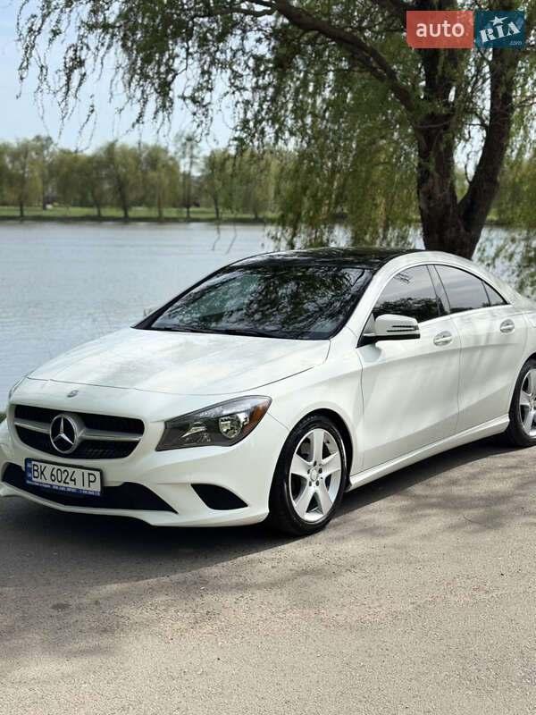 Mercedes-benz Cla-class (2015)