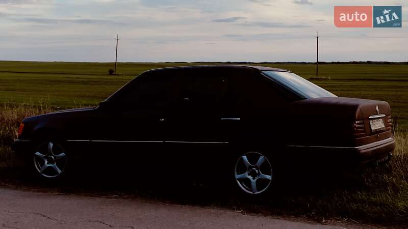 Mercedes-benz E-class (1992)