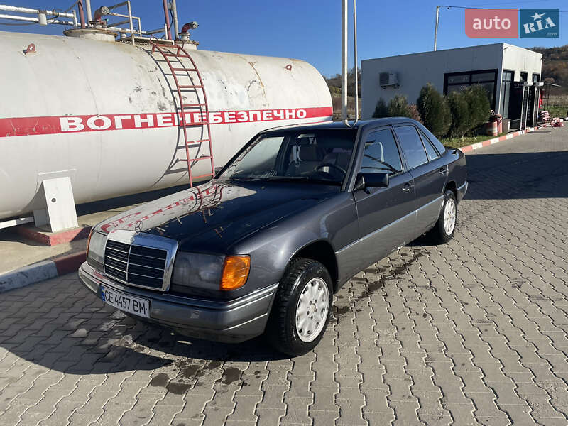 Mercedes-benz E-class (1985)