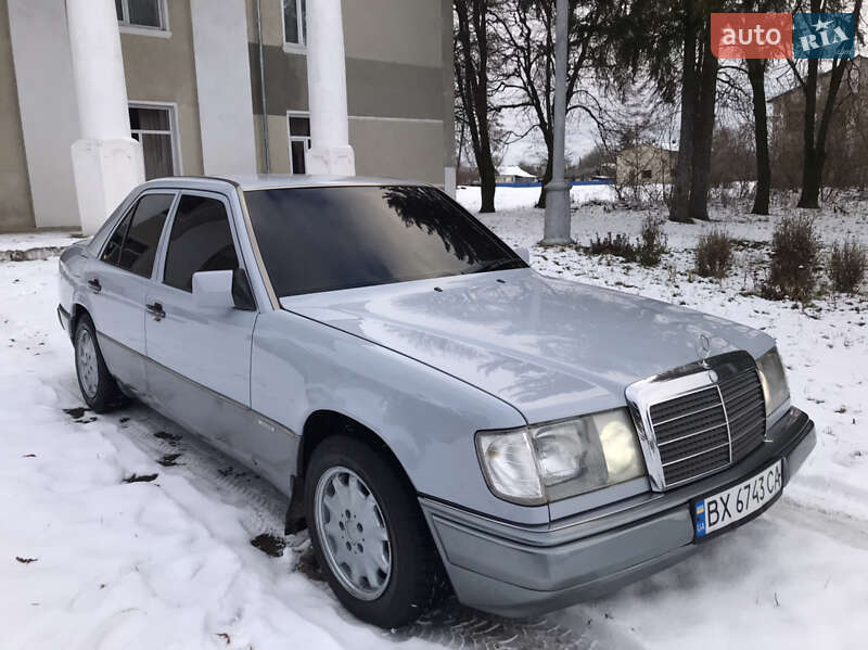Mercedes-benz E-class (1992)