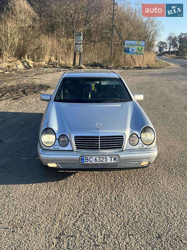 Mercedes-benz E-class (1998)