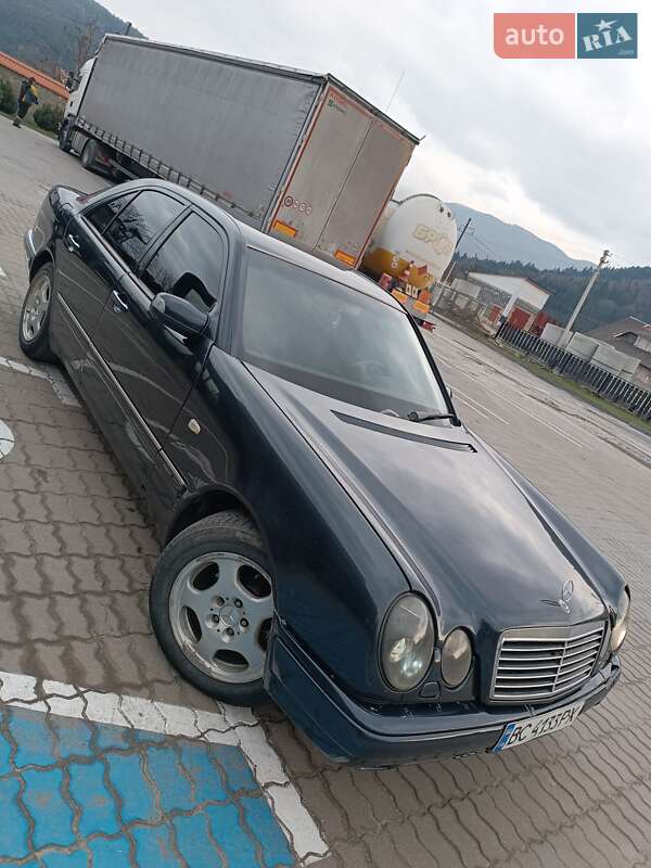 Mercedes-benz E-class (1998)