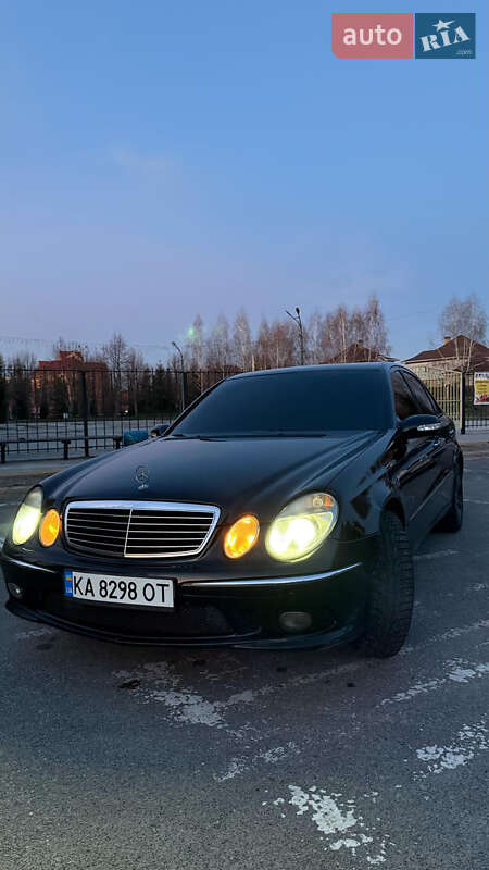 Mercedes-benz E-class (2004)