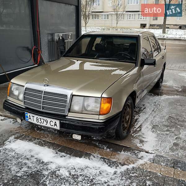 Mercedes-benz E-class (1986)