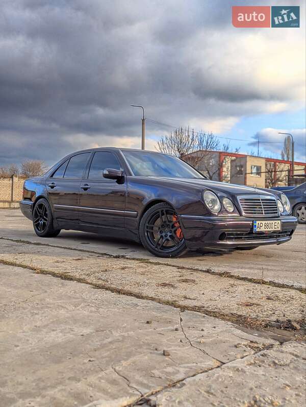 Mercedes-benz E-class (1998)