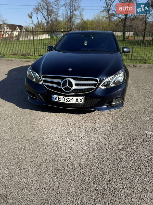 Mercedes-benz E-class (2015)