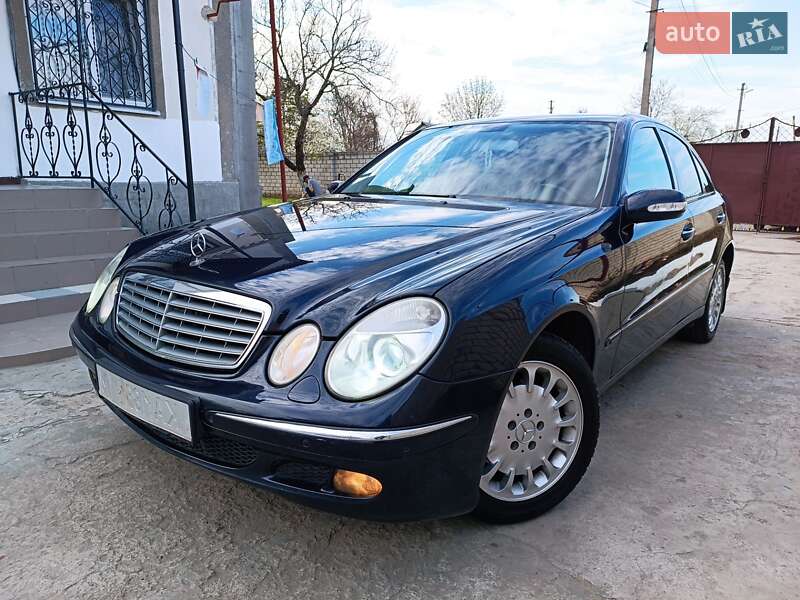 Mercedes-benz E-class (2005)