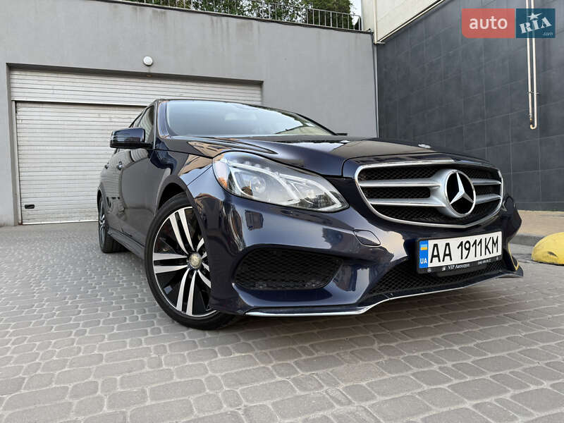 Mercedes-benz E-class (2015)