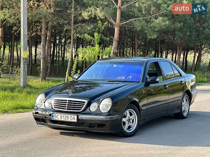 Mercedes-benz E-class (2000)