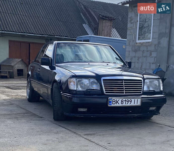 Mercedes-benz E-class (1987)
