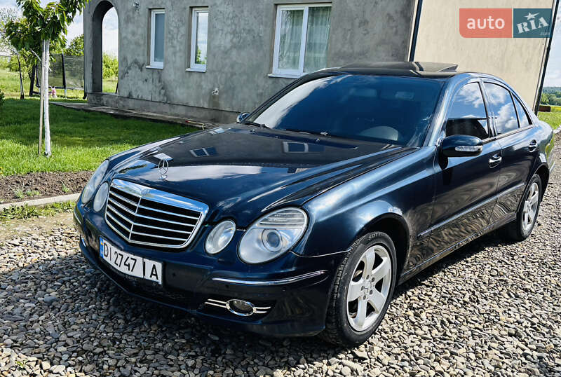 Mercedes-benz E-class (2002)