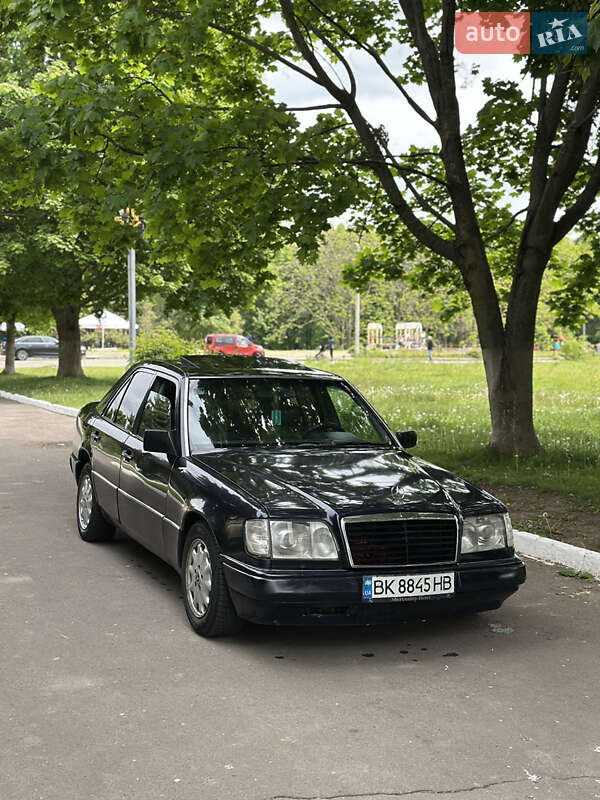 Mercedes-benz E-class (1995)