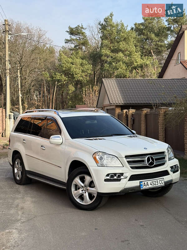 Mercedes-benz Gl-class (2010)
