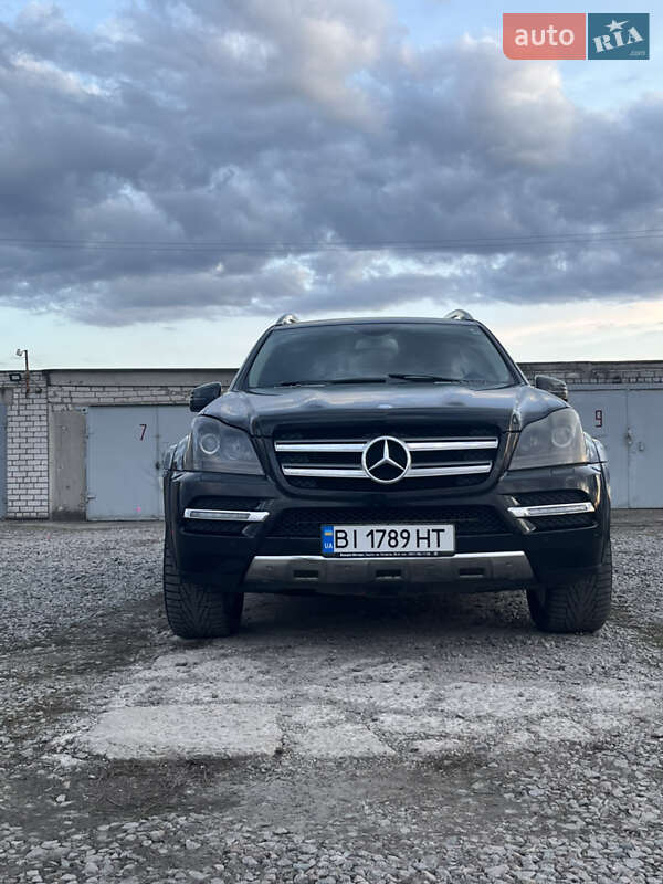 Mercedes-benz Gl-class (2008)