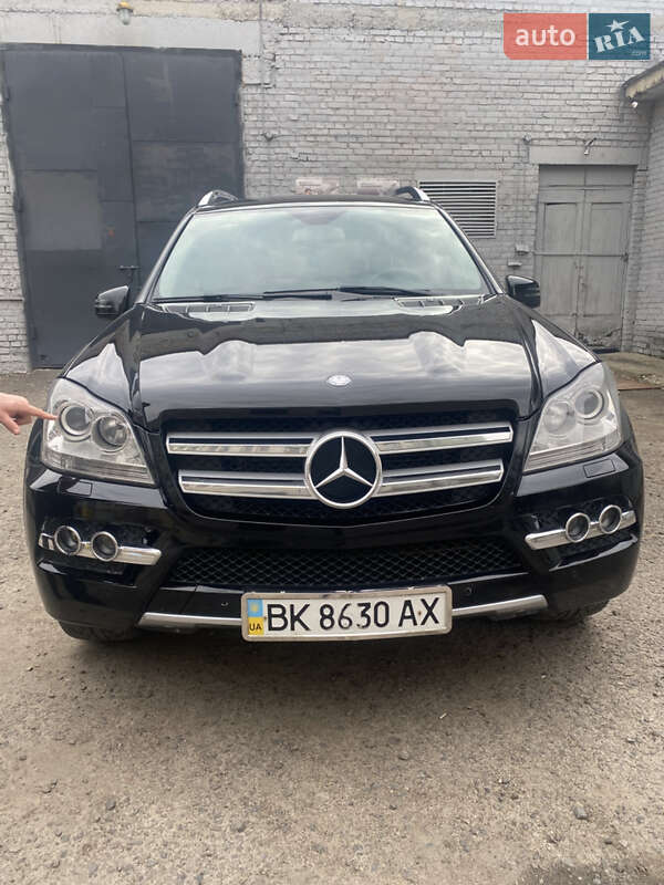 Mercedes-benz Gl-class (2010)