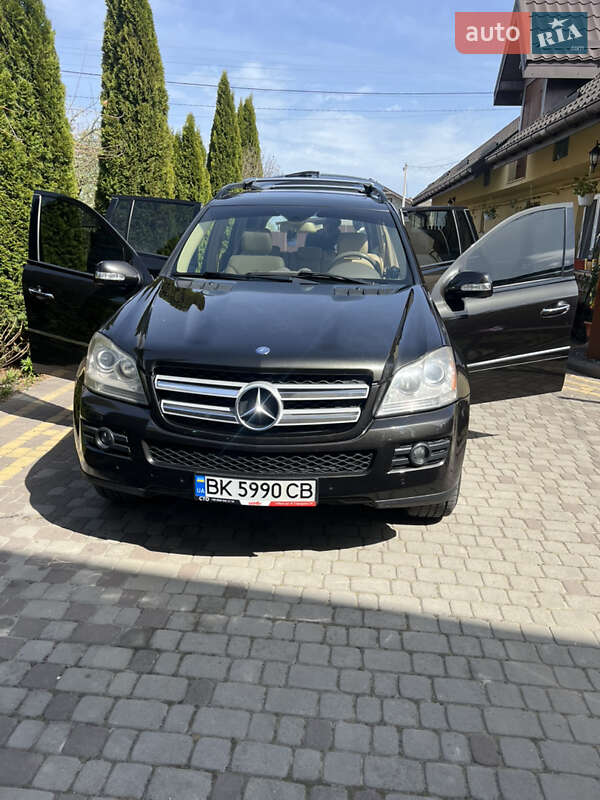 Mercedes-benz Gl-class (2008)