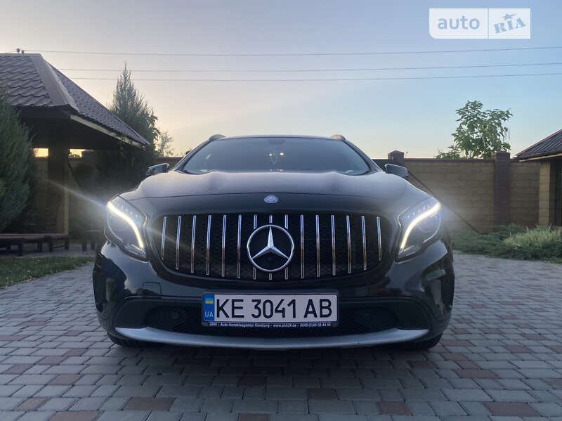 Mercedes-benz Gla-class (2014)