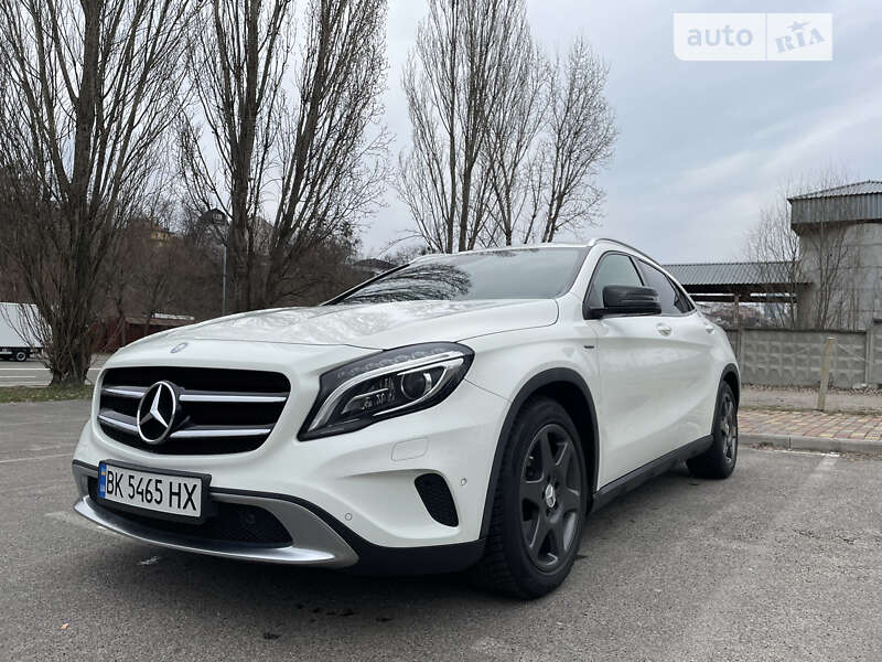 Mercedes-benz Gla-class (2014)