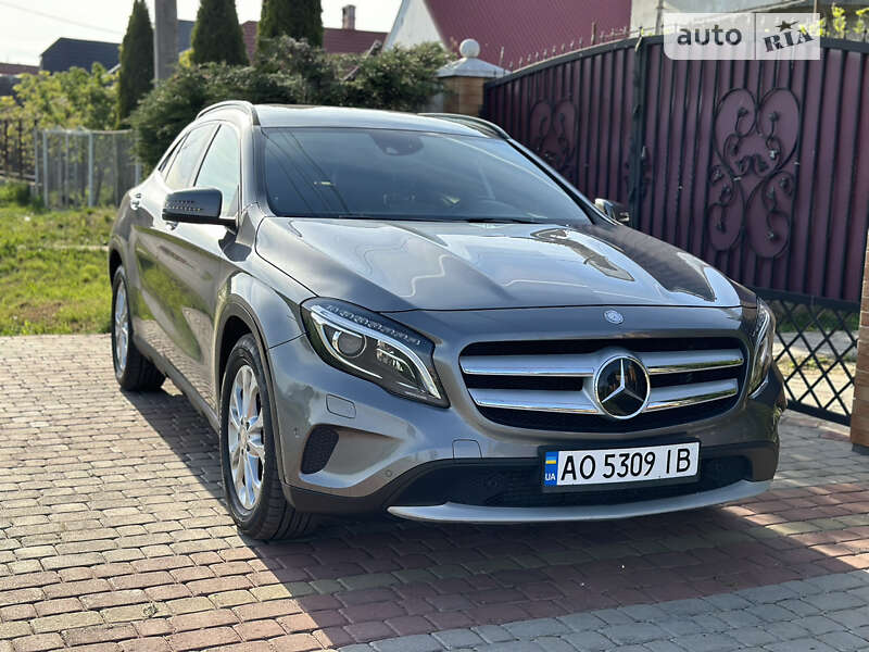 Mercedes-benz Gla-class (2014)