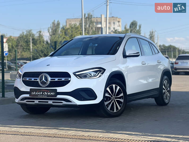 Mercedes-benz Gla-class (2020)