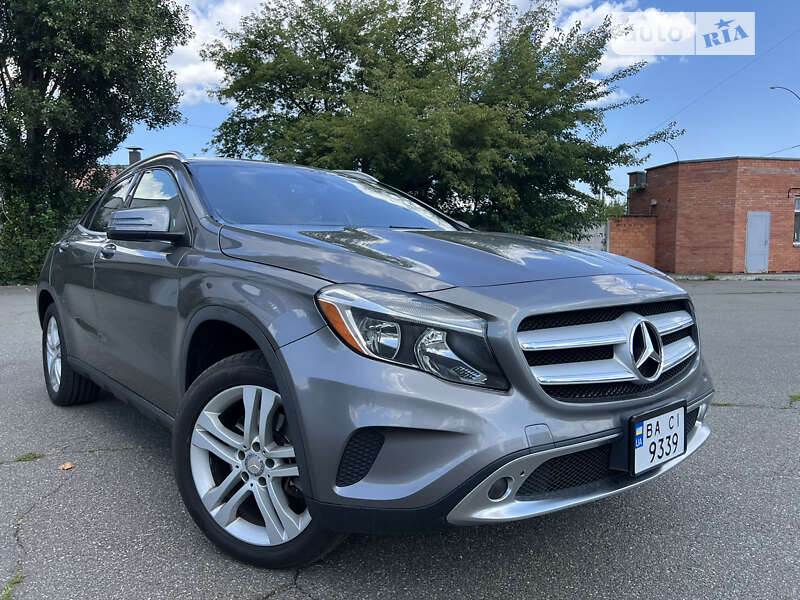 Mercedes-benz Gla-class (2015)