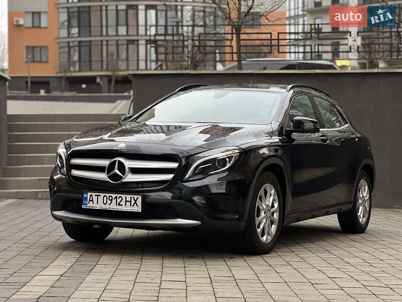 Mercedes-benz Gla-class (2016)