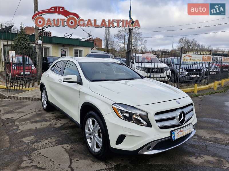 Mercedes-benz Gla-class (2016)