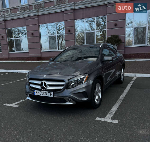 Mercedes-benz Gla-class (2016)