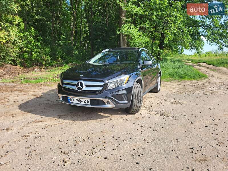 Mercedes-benz Gla-class (2015)
