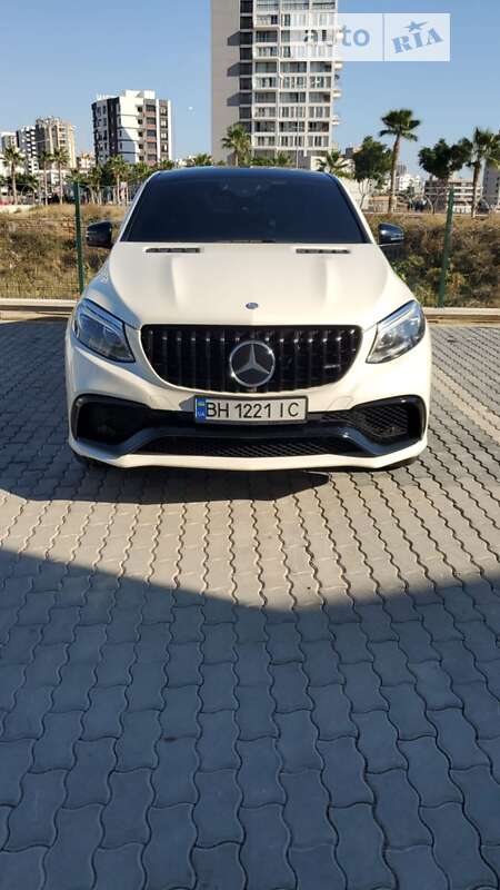 Mercedes-benz Gle-class (2015)