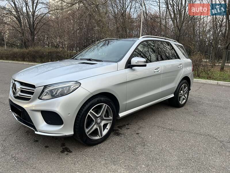 Mercedes-benz Gle-class (2016)