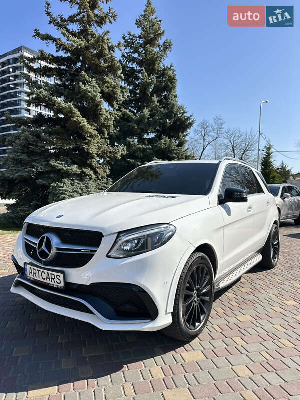 Mercedes-benz Gle-class (2015)