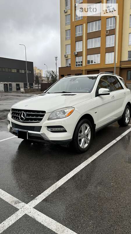 Mercedes-benz M-class (2011)