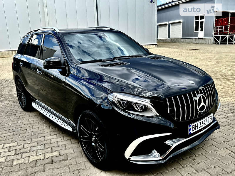 Mercedes-benz M-class (2012)