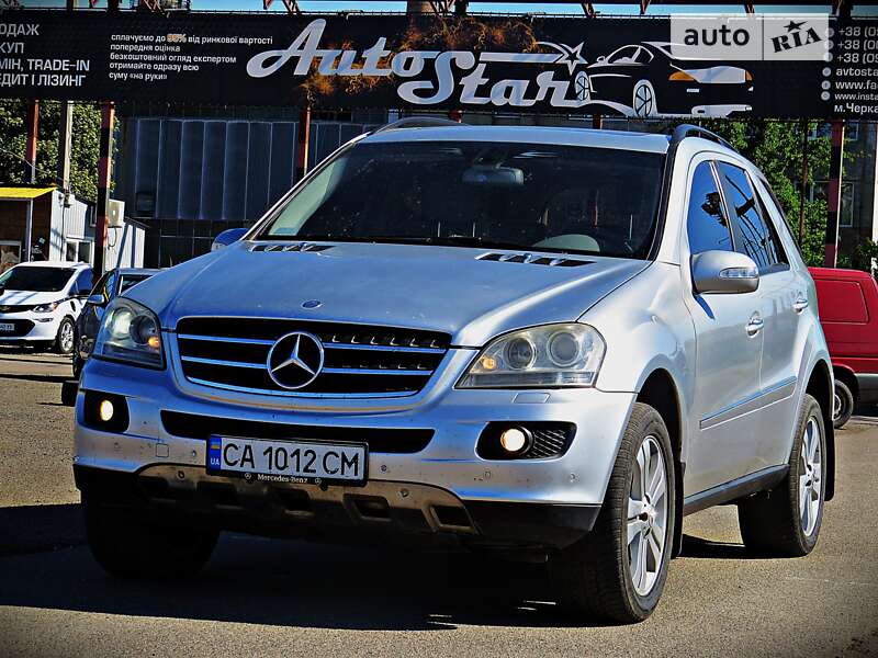 Mercedes-benz M-class (2005)