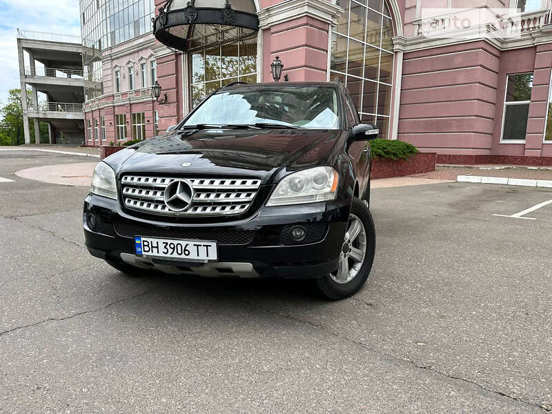 Mercedes-benz M-class (2008)