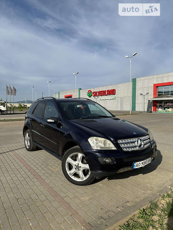 Mercedes-benz M-class (2008)