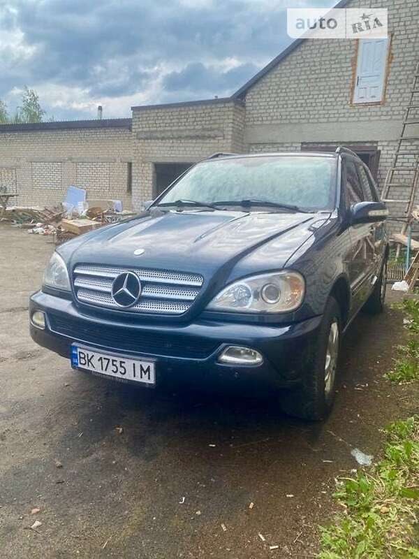 Mercedes-benz M-class (2005)
