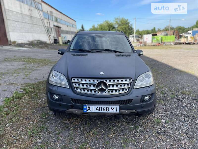Mercedes-benz M-class (2008)