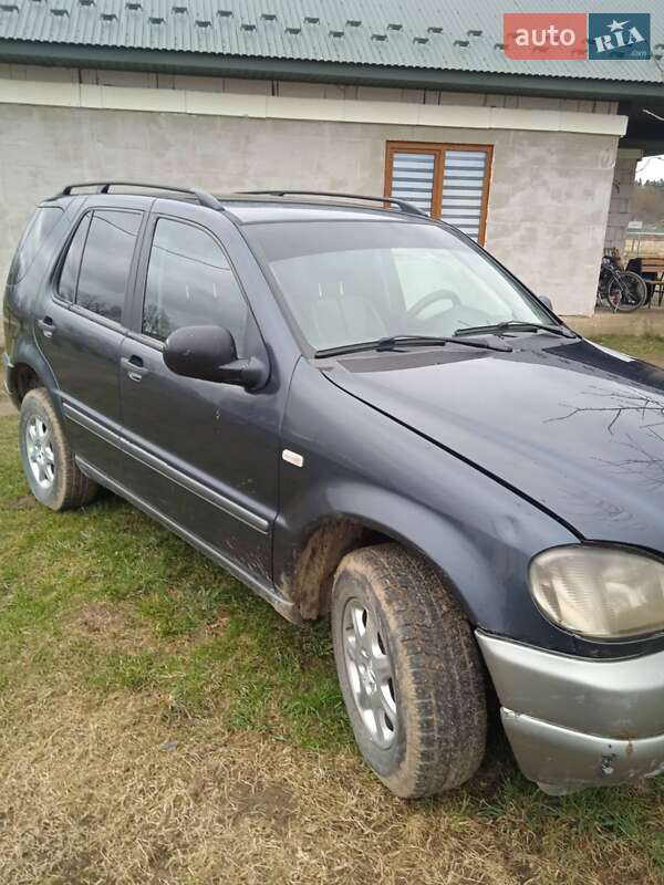 Mercedes-benz M-class (2000)