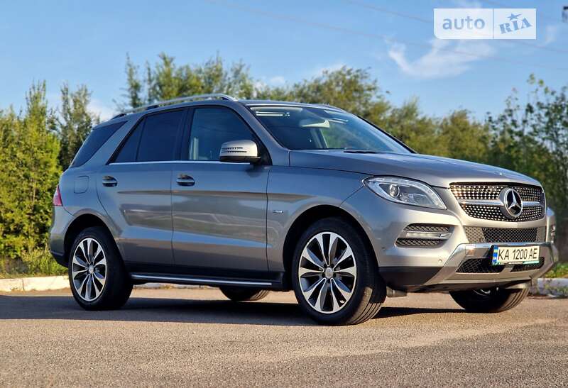 Mercedes-benz M-class (2012)