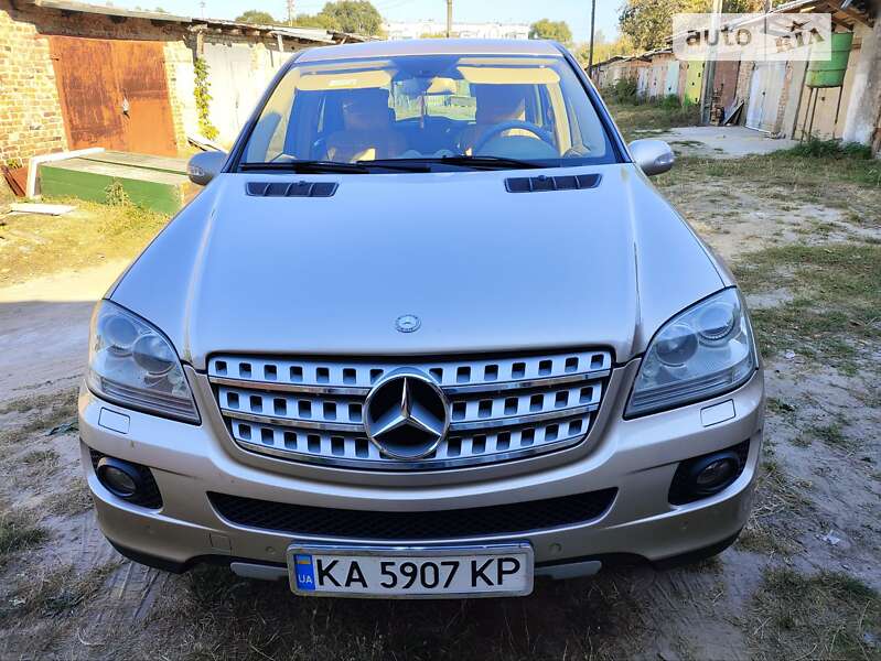 Mercedes-benz M-class (2006)