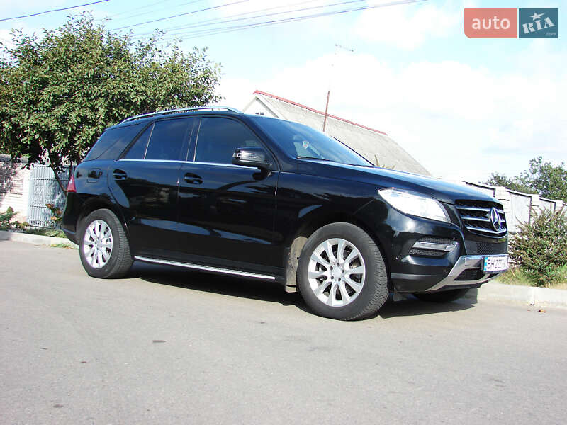 Mercedes-benz M-class (2012)