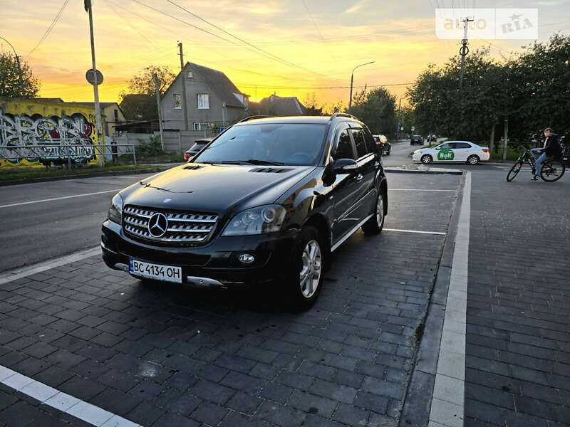 Mercedes-benz M-class (2008)