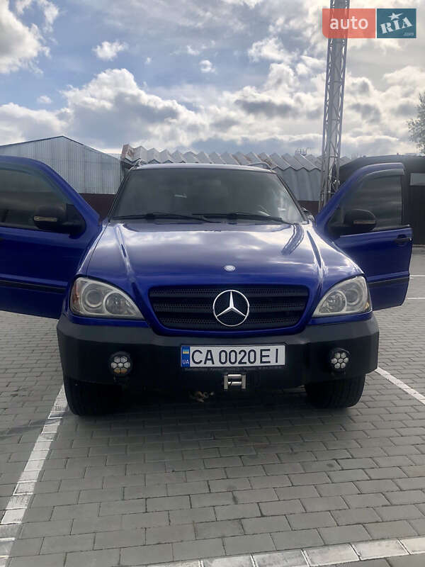 Mercedes-benz M-class (2001)
